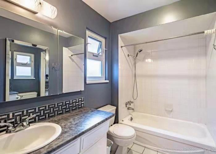 Private Room With Queen Bed In Richmond 202 المظهر الخارجي الصورة